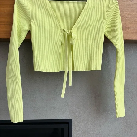 NWOT ZARA knit Cardigan with bow, Size S - Picture 6 of 14